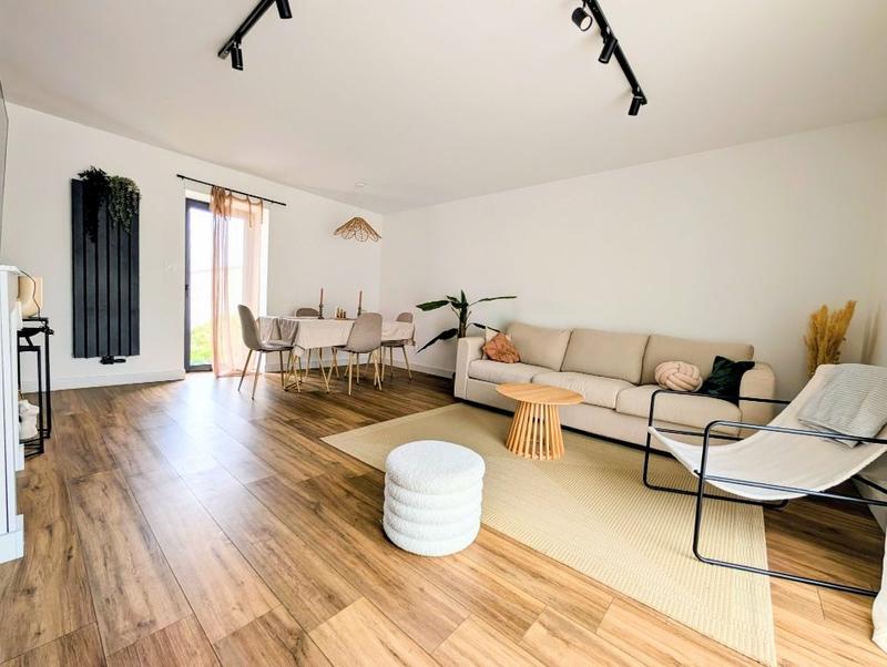 Maison - 95 m² - 5 pièces