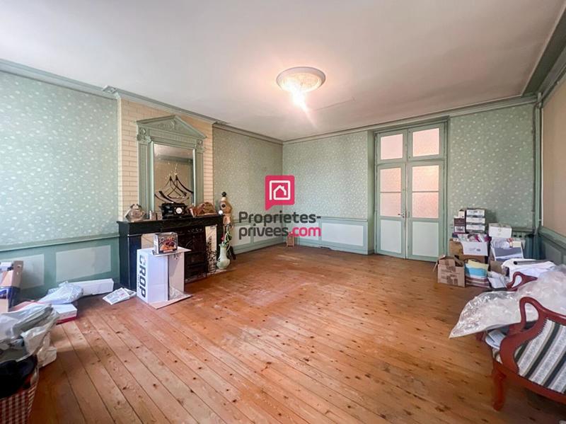 Maison - 266 m² - 8 pièces