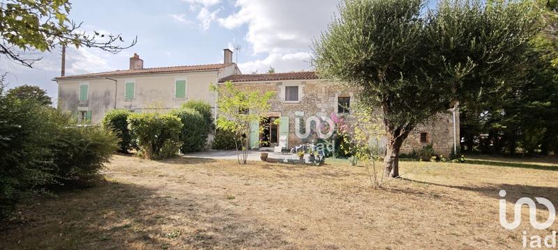 Maison - 228 m² - 7 pièces