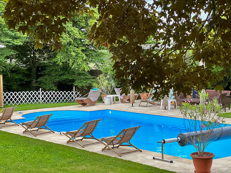 Demeure - 450 m² - 10 pièces