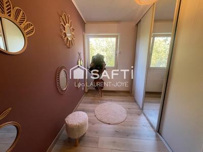 Maison - 255 m² - 9 pièces