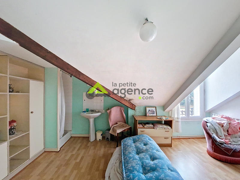 Maison - 190 m² - 7 pièces