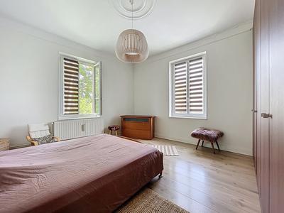 Appartement - 93 m² - 4 pièces