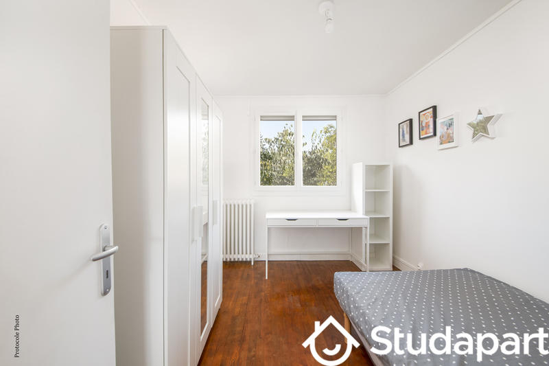 Chambre - 12 m² - 1 pièce