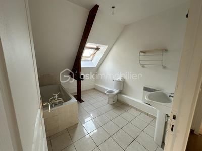 Maison traditionnelle - 92 m² - 5 pièces