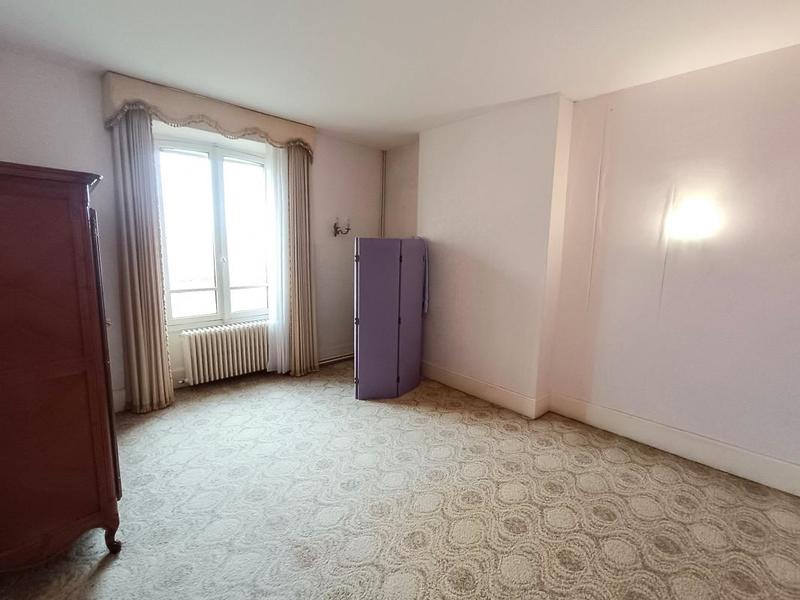 Maison - 210 m² - 5 pièces