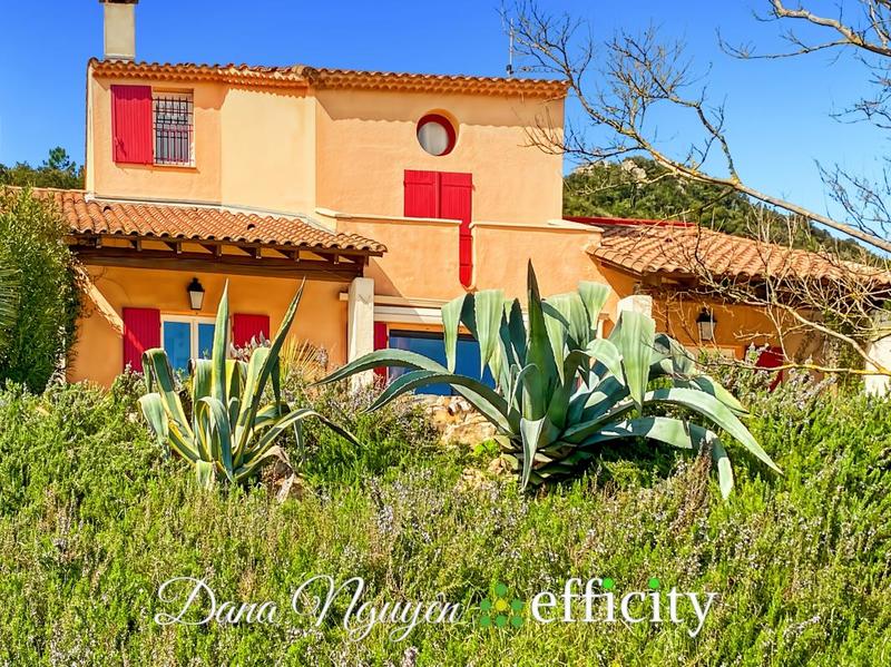 Villa - 180 m² - 7 pièces