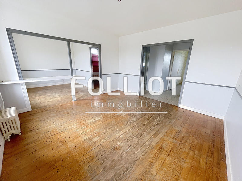 Maison - 225 m² - 8 pièces