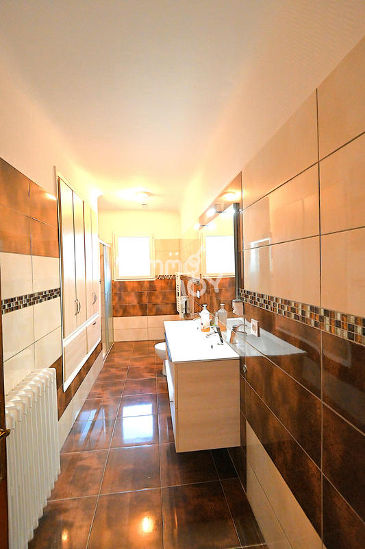 Maison - 127 m² - 6 pièces