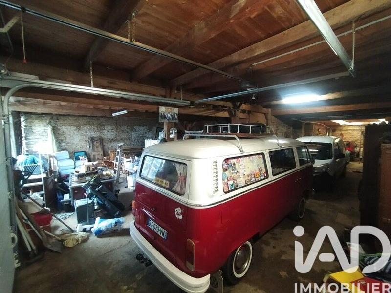 Maison - 250 m² - 6 pièces