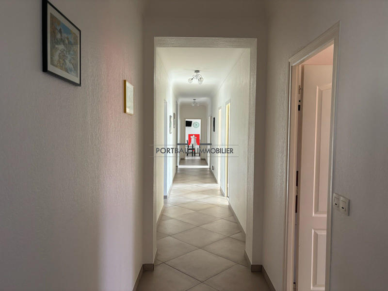 Maison - 208 m² - 9 pièces