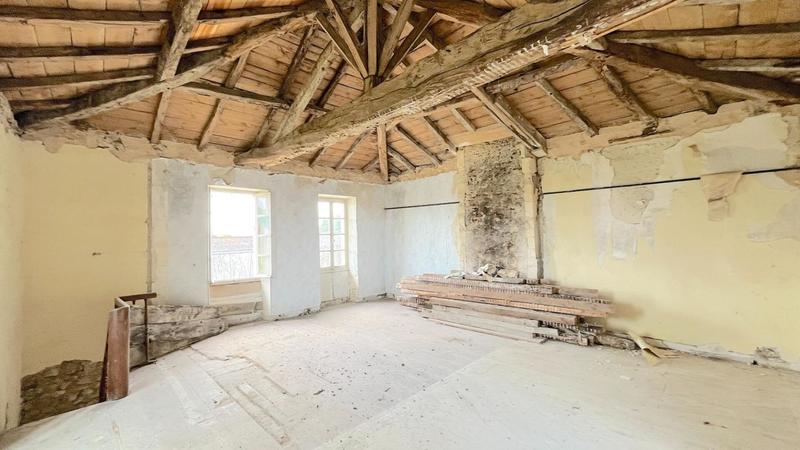 Maison - 352 m² - 6 pièces