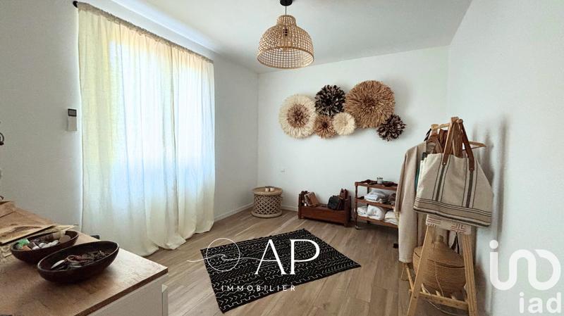 Maison - 181 m² - 7 pièces