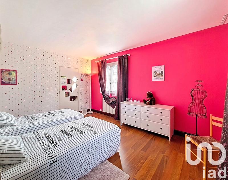 Maison - 244 m² - 10 pièces