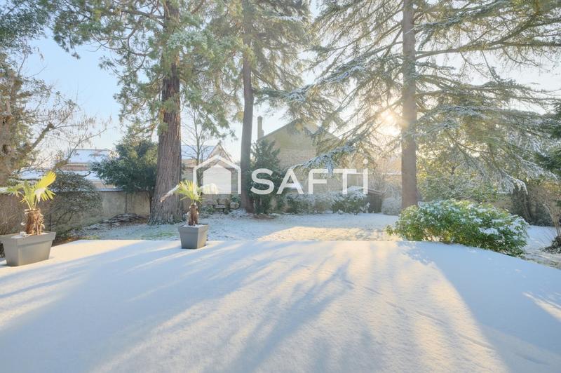 Maison - 200 m² - 8 pièces