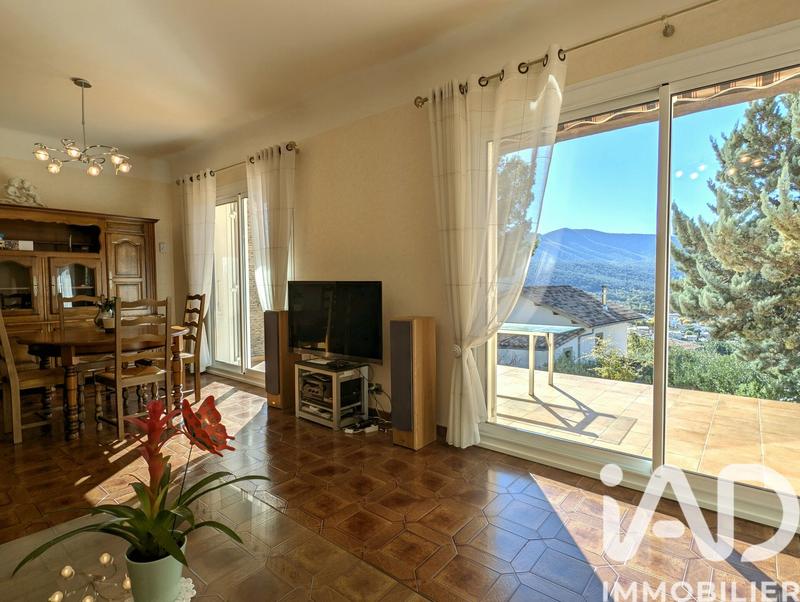 Maison - 111 m² - 4 pièces