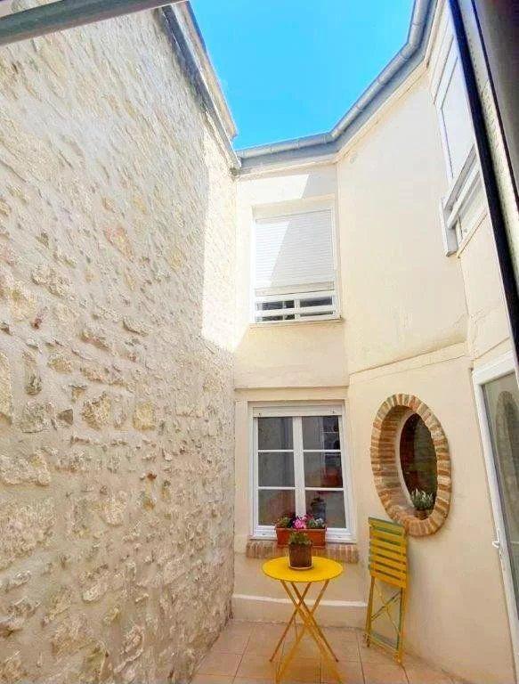 Immeuble - 196 m² - 8 pièces