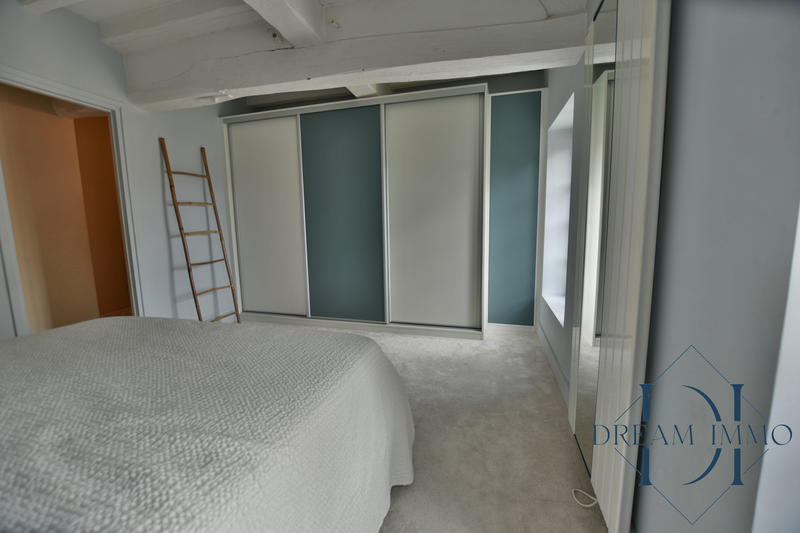 Maison ancienne - 268 m² - 8 pièces