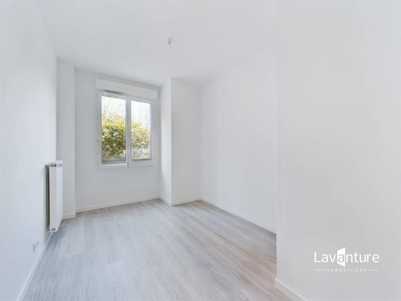 Appartement - 100 m² - 5 pièces