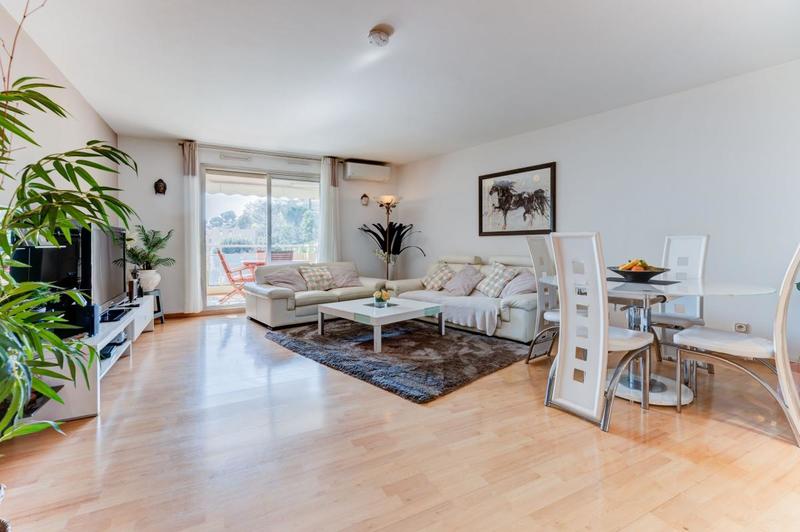 Appartement - 85 m² - 4 pièces