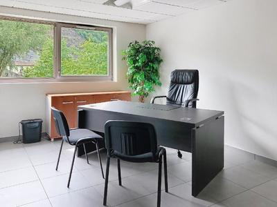 Bureau - 97 m² - 4 pièces