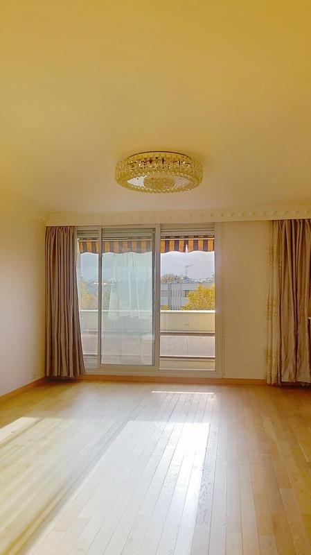 Appartement - 83 m² - 4 pièces