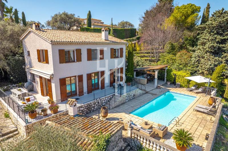 Villa - 173 m² - 7 pièces