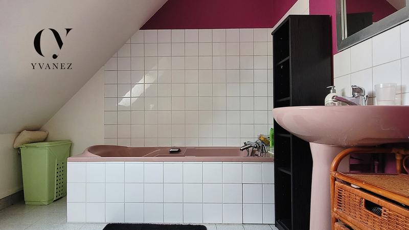 Maison - 122 m² - 7 pièces