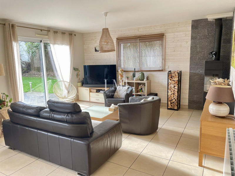 Maison - 126 m² - 8 pièces