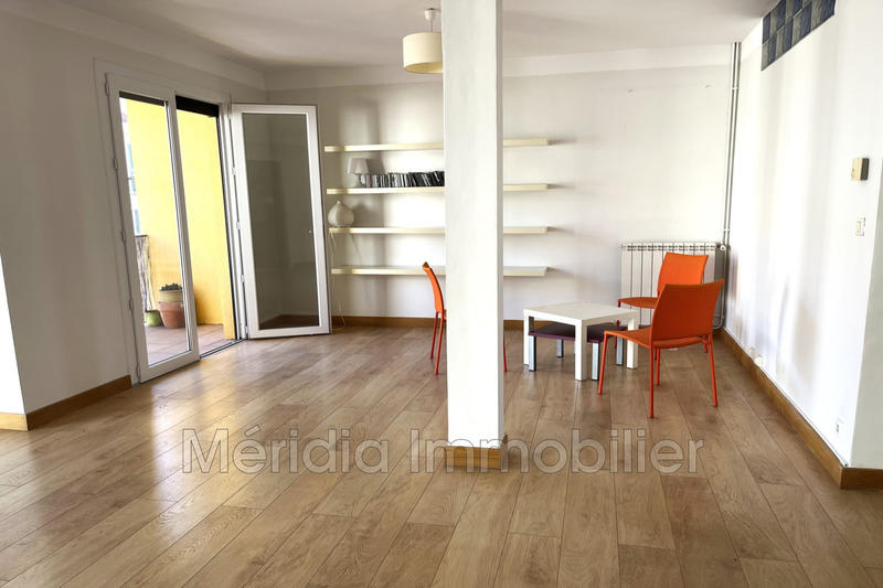 Appartement - 81 m² - 3 pièces