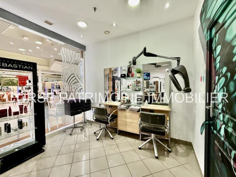 Fonds de commerce - Local commercial - 62 m²