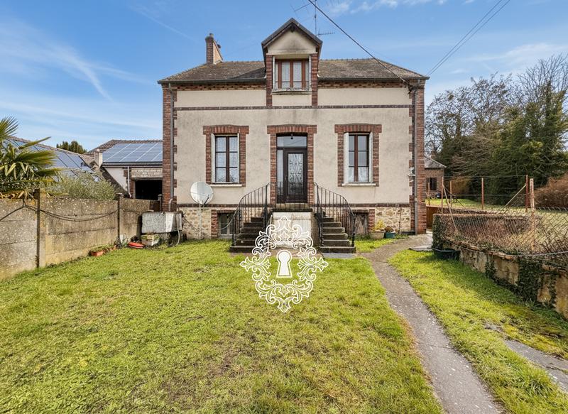 Maison - 98 m² - 4 pièces