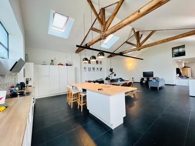 Maison - 259 m² - 5 pièces