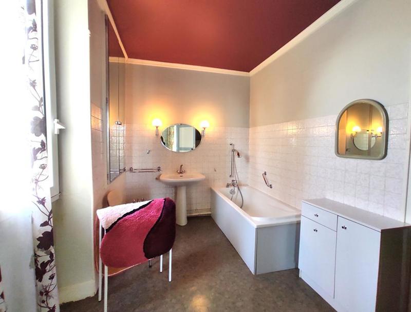 Maison - 200 m² - 7 pièces