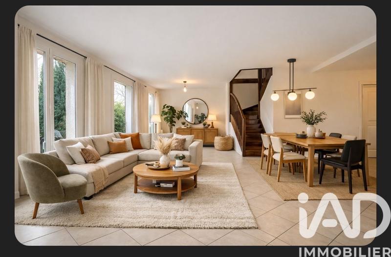 Maison - 143 m² - 7 pièces