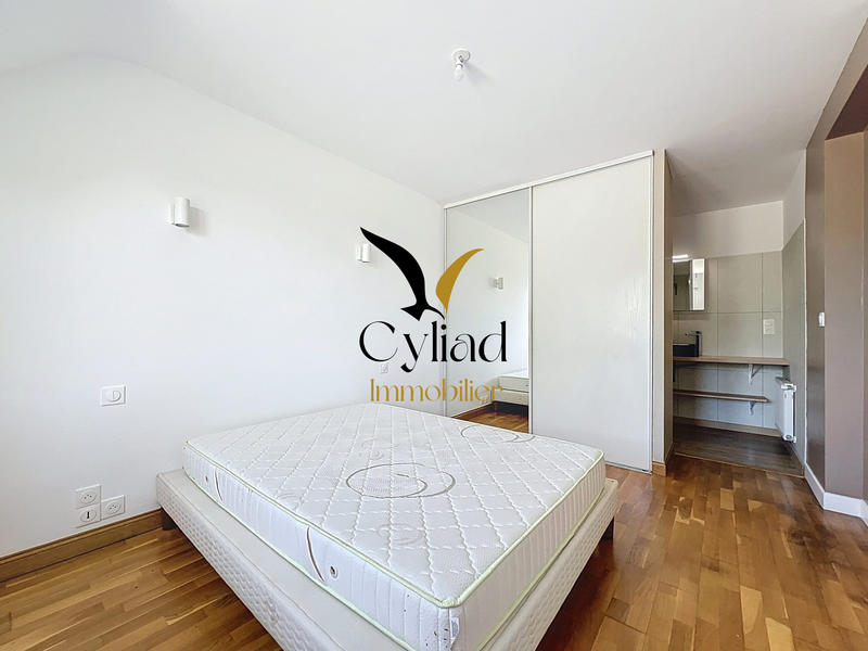 Maison contemporaine - 151 m² - 6 pièces