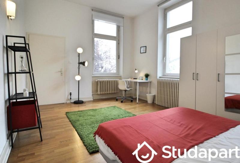 Chambre - 13 m² - 1 pièce