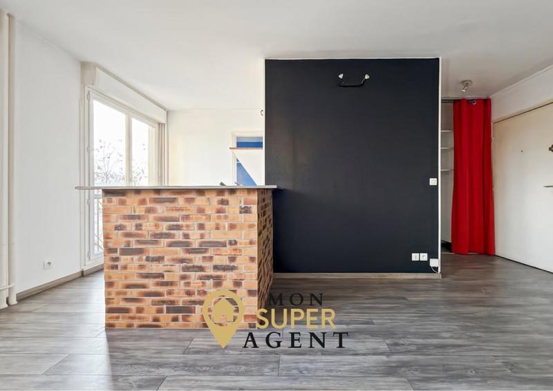 Studio - 35 m² - 2 pièces