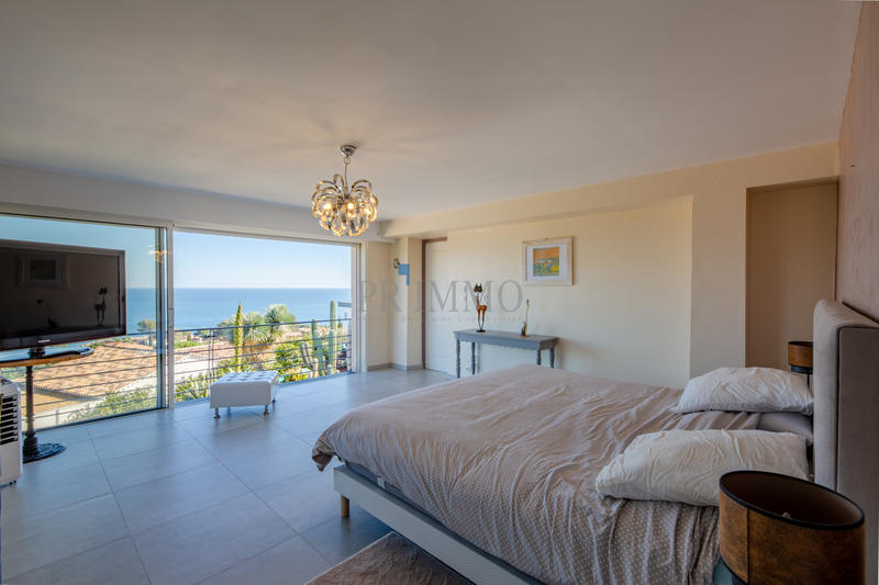 Maison - 261 m² - 7 pièces