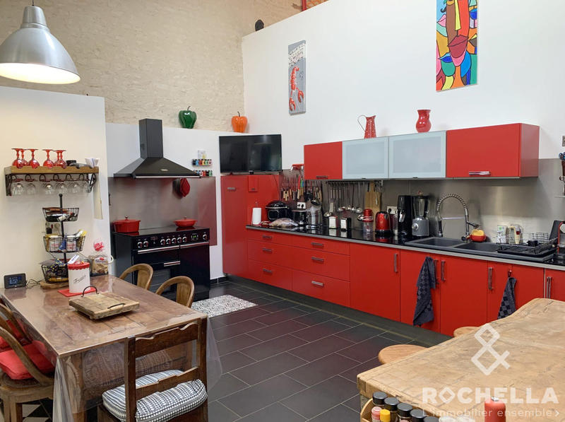 Maison - 362 m² - 8 pièces