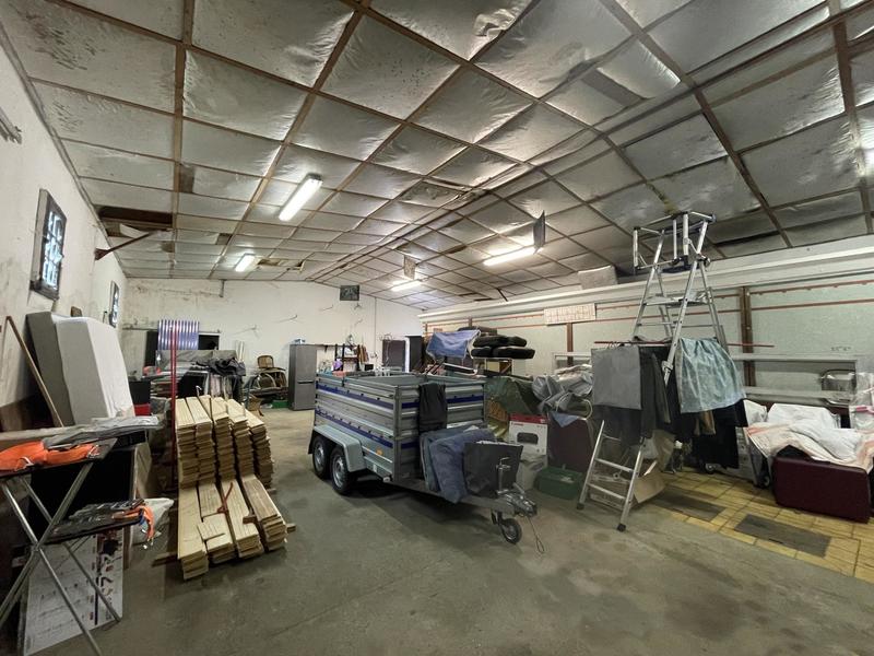 Maison - 250 m² - 1 pièce