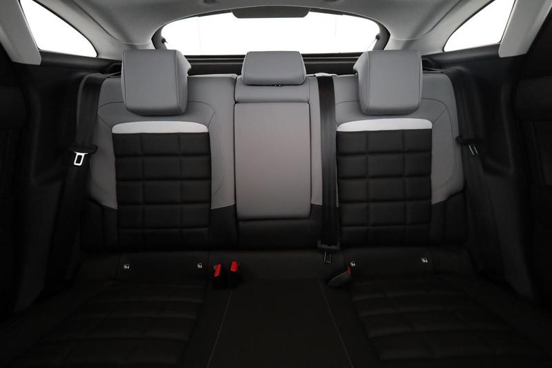 Citroën C4 1.2 Hybride Max e-Dcs6 136 ch