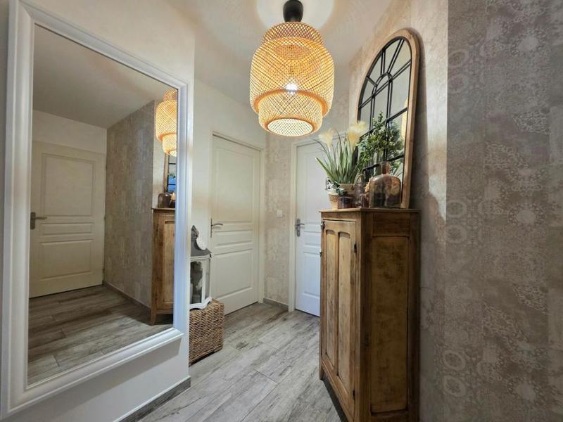 Appartement - 87 m² - 4 pièces