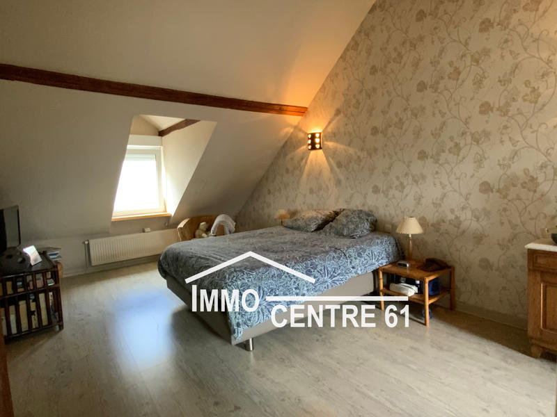 Maison - 180 m² - 5 pièces