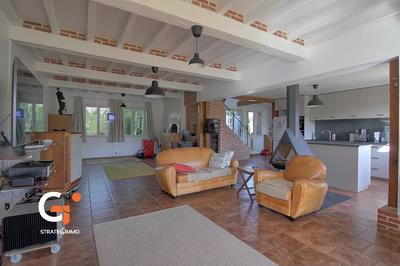 Maison - 195 m² - 7 pièces