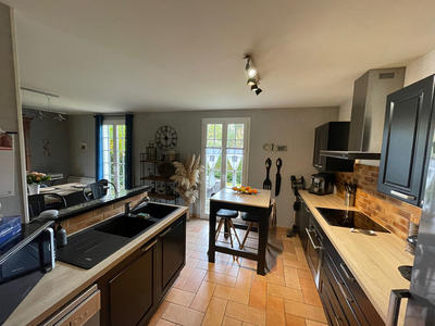 Maison - 115 m² - 6 pièces