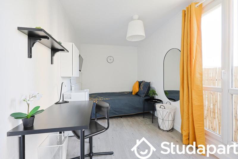 Chambre - 10 m² - 1 pièce