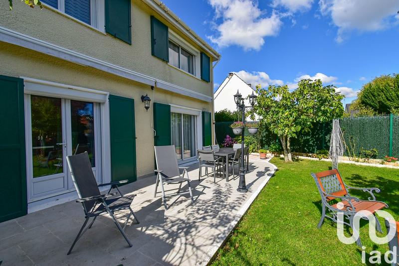 Maison - 97 m² - 5 pièces