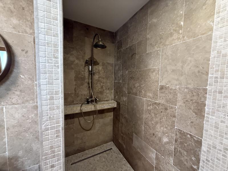 Maison traditionnelle - 140 m² - 6 pièces