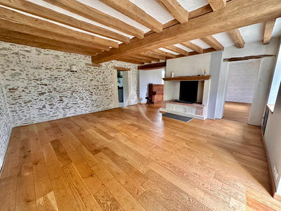 Maison - 198 m² - 5 pièces